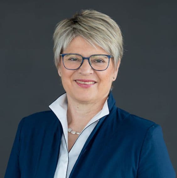 Gundula Roßbach's avatar Gundula Roßbach's avatar